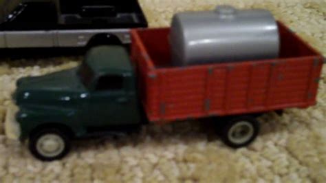 1 64 Scale Chevy Trucks