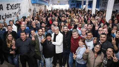 Axel Kicillof Al Frente Los Socios En La Mira El Peronismo Se