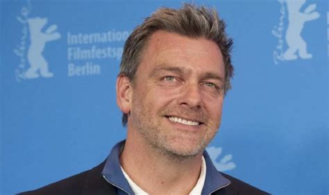 L Attore Ray Stevenson Morto Improvvisamente A Ischia Sul Set Quilink