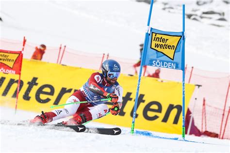 Schwarz F Hrung Im S Lden Riesentorlauf Vor Odermatt Sky Sport Austria