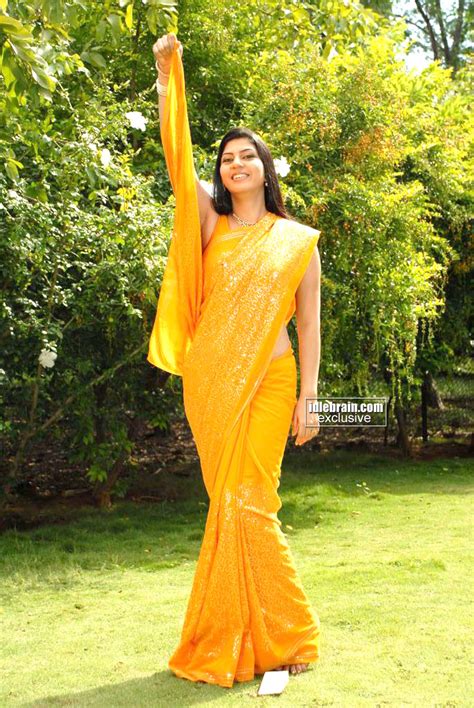Actresses And Models Hot Photos SARA WET SEDUCING PICTURES