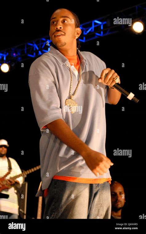 A Vertical Shot Of Legendary Rapper Ludacris Performing At The Arclight