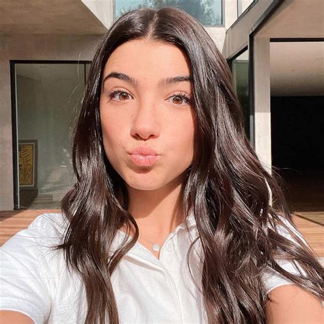 Millionen Follower Aber Tiktok Star Charli Damelio H Rt Auf Bravo