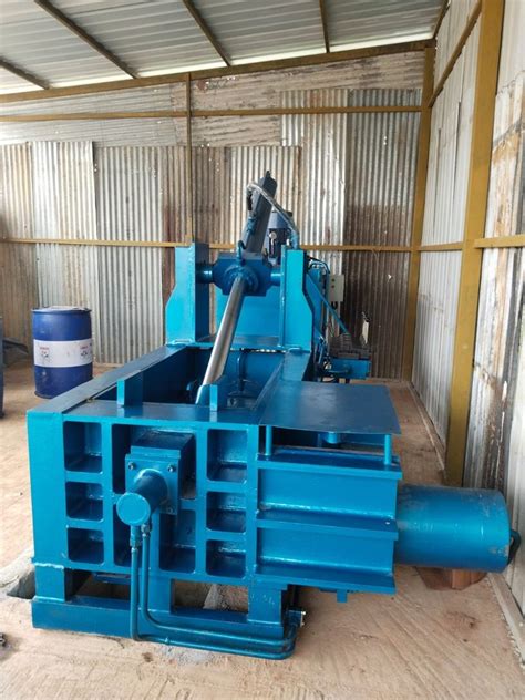 Mild Steel Hydraulic 15hp Scrap Baling Press Machine Capacity 300ton