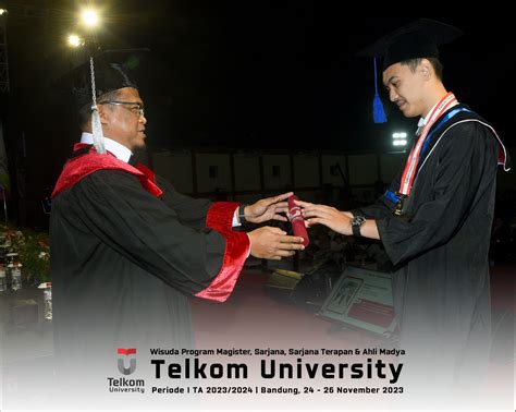 WISUDA TELKOM UNIVERSITY 2023 FTE S1 TEKNIK TELEKOMUNIKASI DEKAN 132