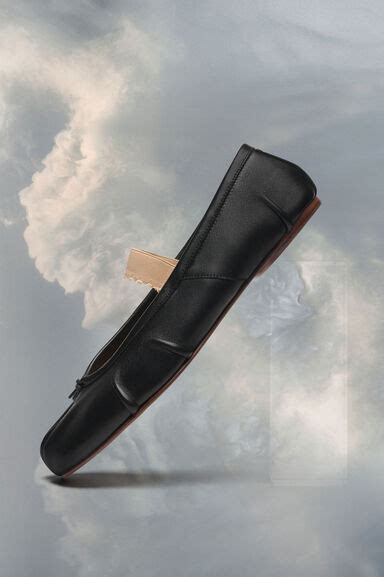 Black Elastic-banded Tabi Ballerina Flats | Maison Margiela