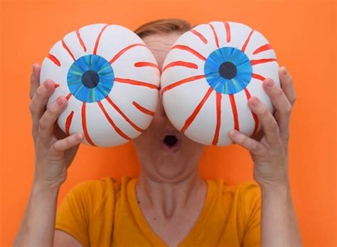 No Carve Eyeball Pumpkins Halloween Craft Dream A Little Bigger