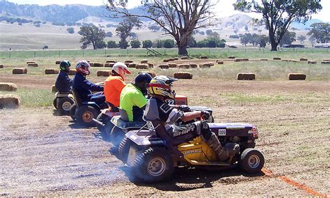 Lawn Mower Racing: Thrilling Sport for DIY Fans - Best of Machinery