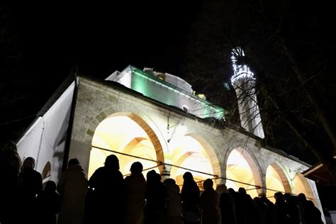 NEDJELJA Poznato Kada Se Klanja Bajram Namaz IZDVOJENO Ba