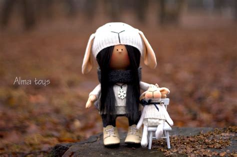 Alma Toys : Куколка