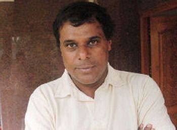 Ashish Vidyarthi biography at Indya101.com