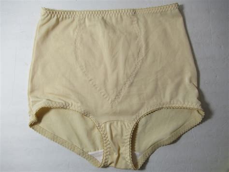 Vintage Bali Something Else Brief Panty Girdle Size Xl Cream Color