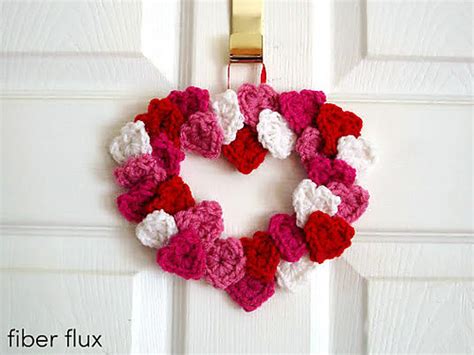 Ravelry Tiny Hearts Wreath Pattern By Fiber Flux Jennifer Dickerson