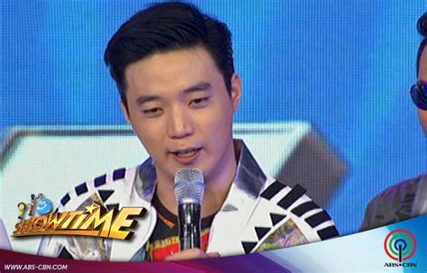 Ryan Bang celebrates his birthday on "Showtime"