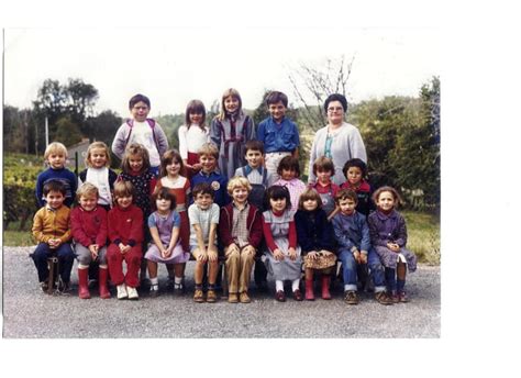 Photo De Classe Classe De Mme Gay 1980 1981 De 1981 Ecole Primaire Leguillac De L Auche