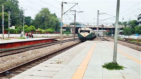 64052 Ghaziabad Palwal Emu Departure At Shivaji Bridge Delhi