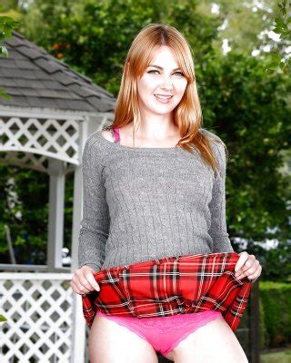 MILF Solo Girl Marie McCray Sliding Panties Aside To Reveal Shaved Pussy Porn Pictures XXX