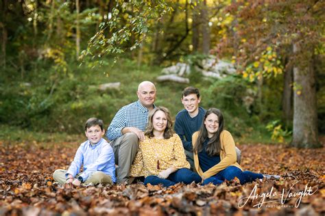 Fall Family Portraits - Photography by Angela Vaught