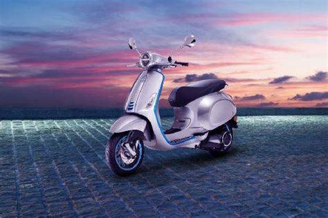 Vespa ELETTRICA 2024 Electric Price, Specs & Review for July 2024