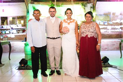 Casamento Bruno e Vivian Deus é mais glorificado em nós quando