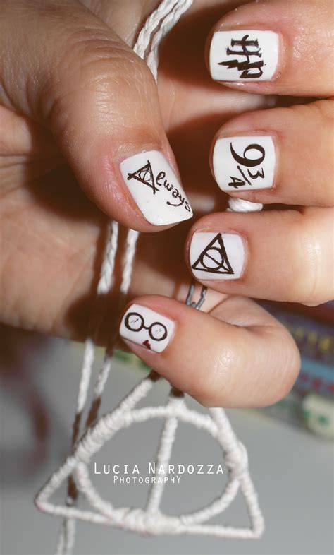 15 Magic Harry Potter Nail Designs Pretty Designs Harry Potter