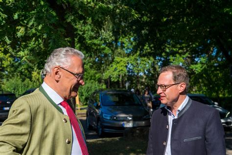 Der traditionelle Frühshoppen am Kosbacher Stadl mit dem CSU