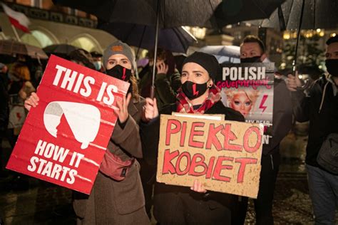 Strajk Kobiet w Krakowie Manifestacje odbywały się w wielu punktach