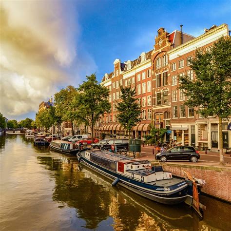 10 Best Budget Hotels in Amsterdam | FlightAndHotelGuru.com