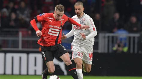 Ligue E Journ E Lille Renverse Rennes Et Fait Un Super