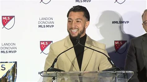 Mls Mvp Luciano Acosta Gets Emotional Receiving League S Highest Award