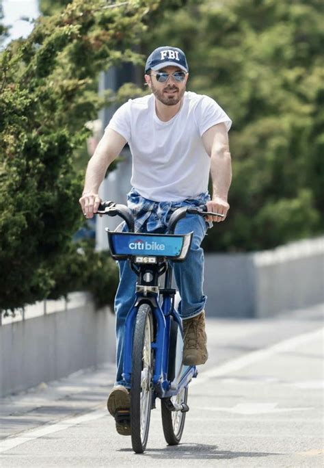 Pin tillagd av Higor Dias på Casey Affleck i 2024