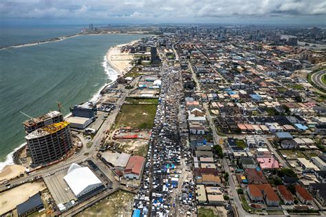 Unequal Scenes - Lagos