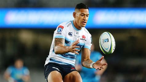 Super Rugby: Israel Folau breaks try-scoring record