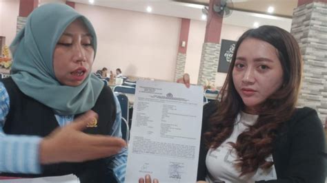 Kades Cantik Di Lamongan Ini Jadi Korban Penipuan Investasi Rugi Rp