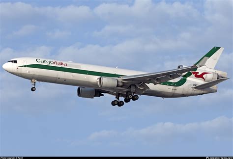 EI UPI Cargoitalia McDonnell Douglas MD 11 F Photo By Pavel ID