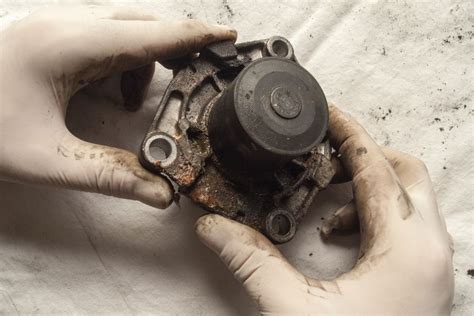 Symptoms Of A Faulty Car Water Pump