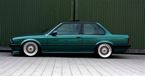 hoodriides: BMW E30: 325iS