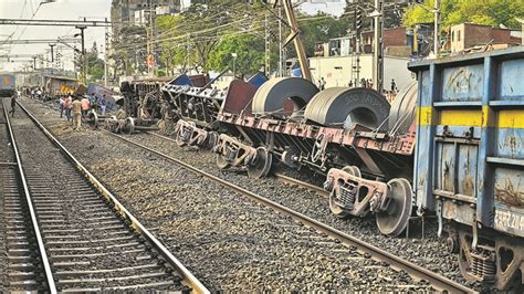 Goods Train Derails At Palghar Affecting Rail Traffic Between Mumbai