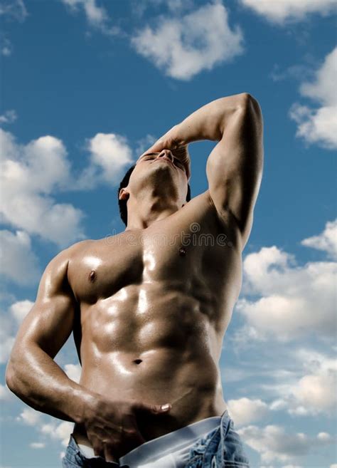 Muscle Wet Naked Man Lying In Sea Water Stock Image Image Of Abdomen Seacoast