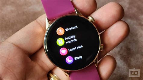 Gizmore Gizfit Glow Smartwatch Review Buy It For Looks And AMOLED