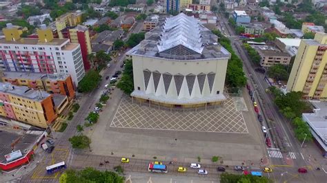 Lo Nuestro Plaza De La Paz Y Catedral De Barranquilla Youtube