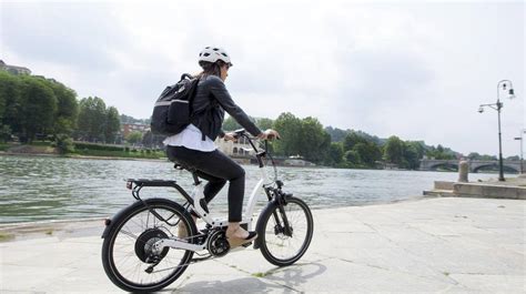 C Mo Circular Con Bicis Y Patinetes El Ctricos De Manera Segura