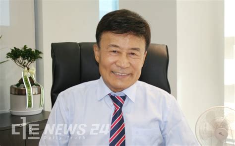 ‘대전 원로 정치인 김원웅 전 광복회장 30일 별세