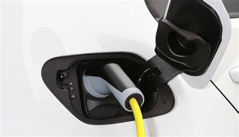 Revisione Auto Elettriche E Ibride Plug In Come Funziona