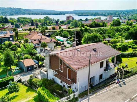 Vendita Villa Unifamiliare In Via San Rocco 24 Dormelletto Buono