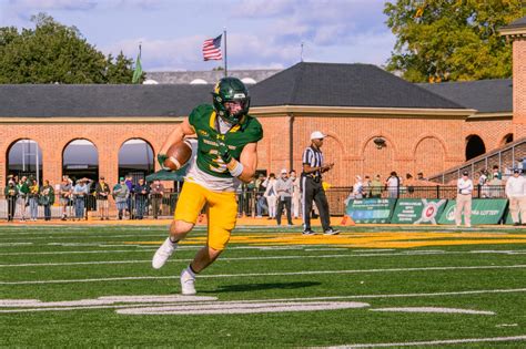 William And Mary Football Defeats Hampton 31 10 In Final Away Game Of Season Flat Hat News