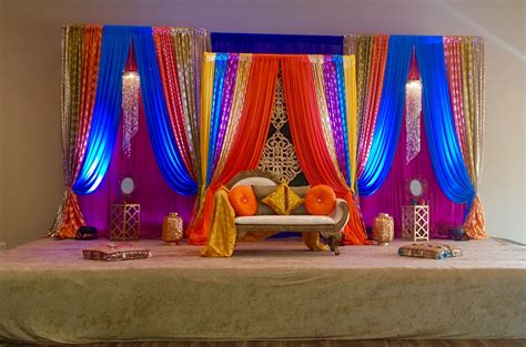 Sangeet, mehandi, pithi decor | Arabian nights wedding theme, Mehendi decor ideas, Indian ...