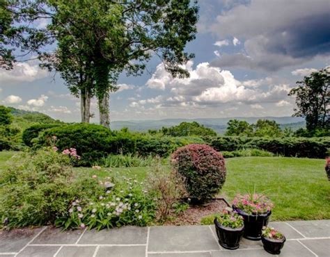 asheville mountain | Yonder Luxury Vacation Rentals