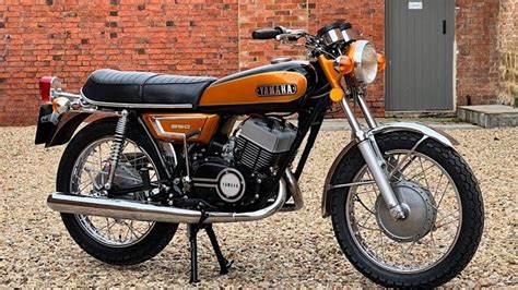 Yamaha R5 350 1970 1972 Review Timeless 2 Wheels