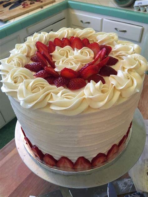 Pin De Jacquelinne Castro En Fresas Pasteles Deliciosos Torta